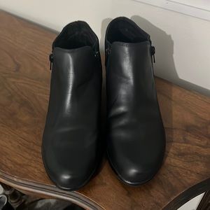 Naot Helm Black Raven Boot. Brand New. Size 39 (8-8.5)